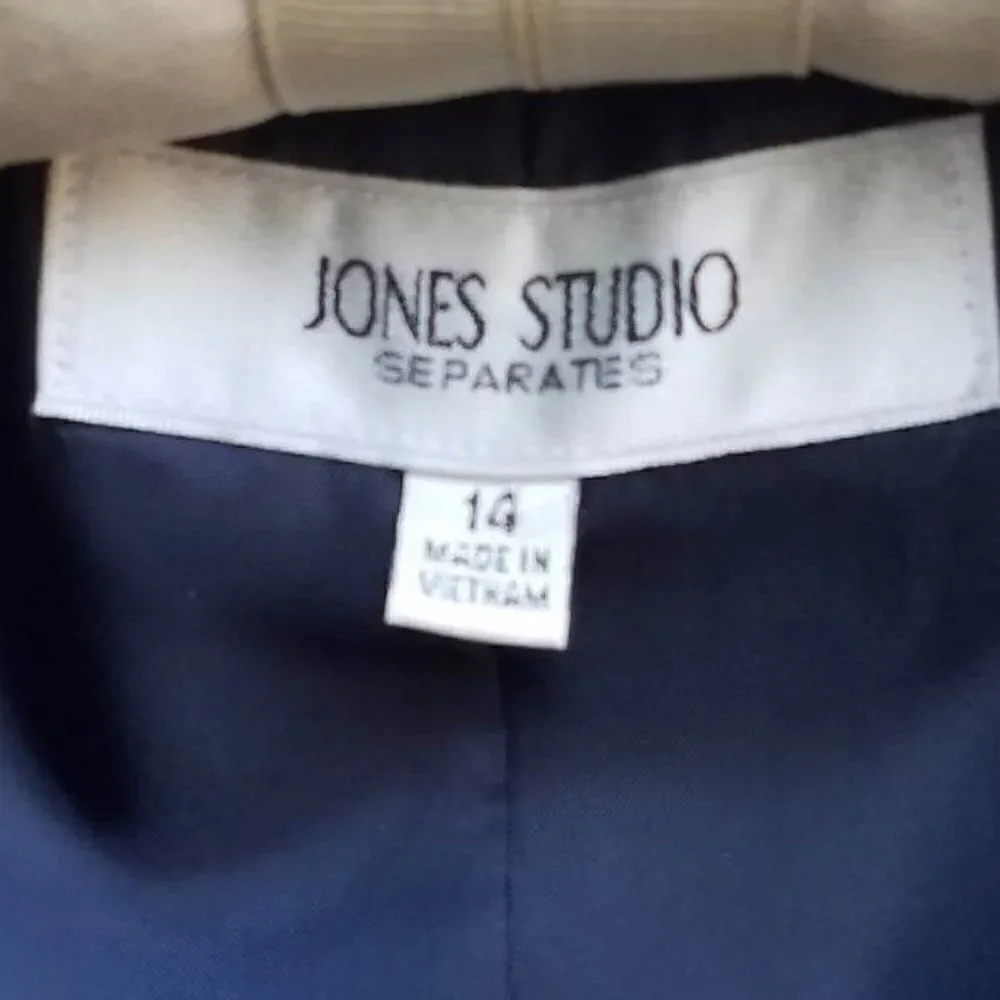 Jones Studio Navy Blazer Size 14